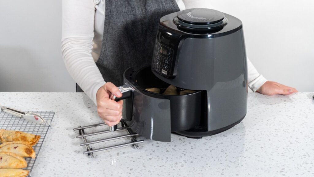 Airfryer : combineer een banaan met dit ingrediënt voor een onweerstoogd tussendoortje